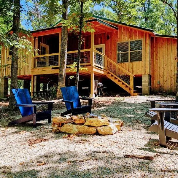 Hideaway Cabin near Mammoth Springs, Ark，位于Mammoth Spring的酒店