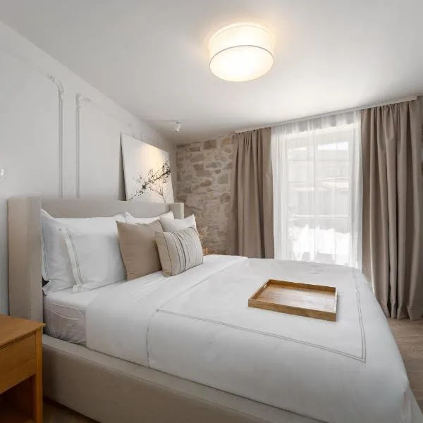 Silent Stone Apartment，位于弗尔萨尔的酒店