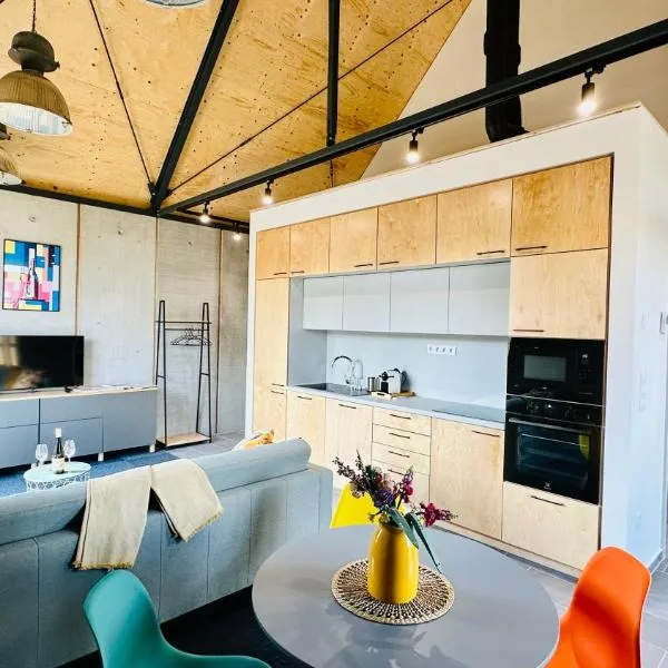 Zengő 9 Kadarka apartman, Nadap，位于Nadap的酒店