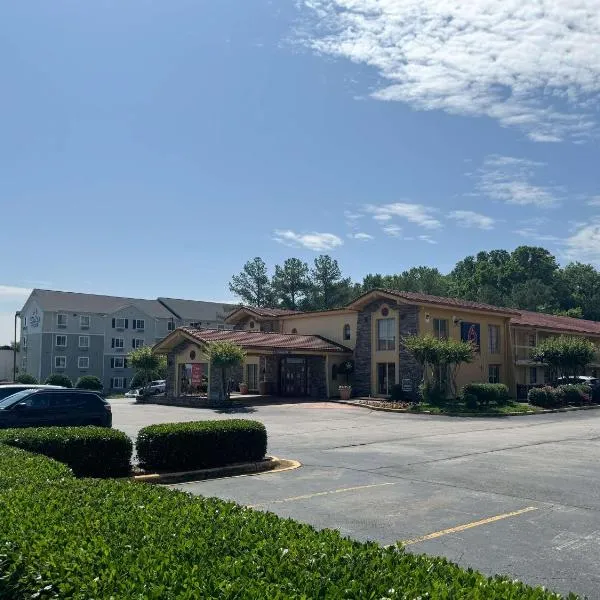 Motel 6 Huntsville AL University Dr.，位于亨茨维尔的酒店