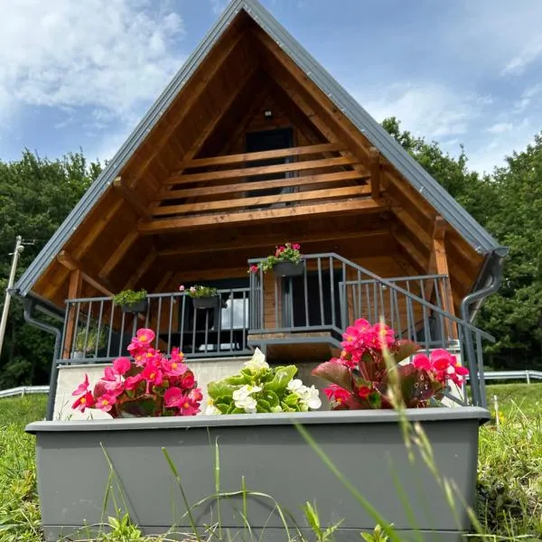 Lake House Beliz，位于利夫诺的酒店