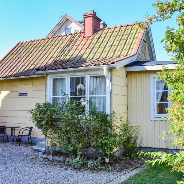 Gorgeous Home In Ronneby With Kitchen，位于Bräkne-Hoby的酒店