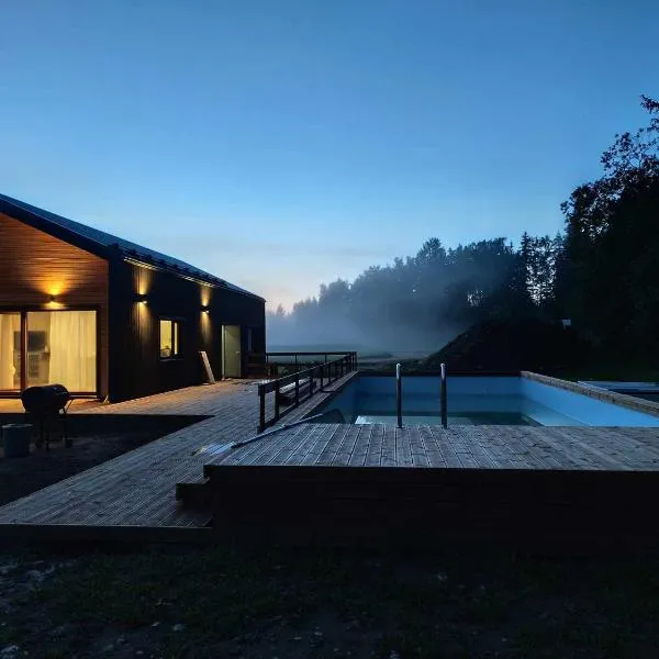 Rapla Ratsakeskuse puhkemaja, Rapla Equestrian Centre holidayhouse，位于Libadu的酒店