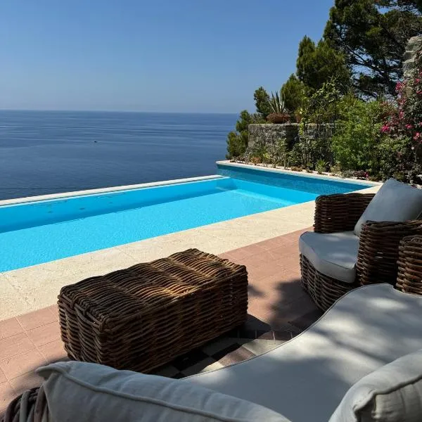 Villa Ripe Rosse Suites&Sea，位于蒙泰科里切的酒店