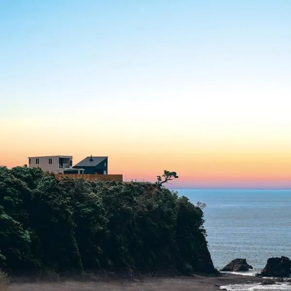 private villa YUHIMI 夕日見の丘，位于Wajiki的酒店