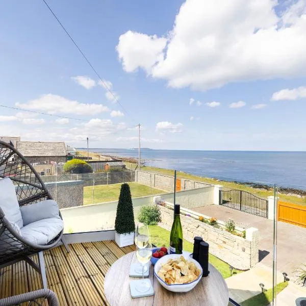 Aurora House Hot Tub & Sea View，位于巴基的酒店