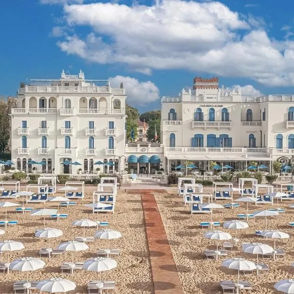 Casa Bianca Al Mare，位于利多迪耶索罗的酒店