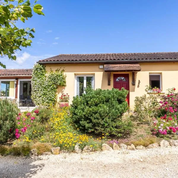 Gite proche Sarlat，位于卡尔萨克阿亚克的酒店