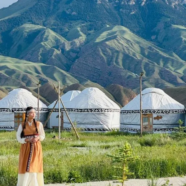 As A Nomad Naryn Ethno Complex，位于纳伦的酒店
