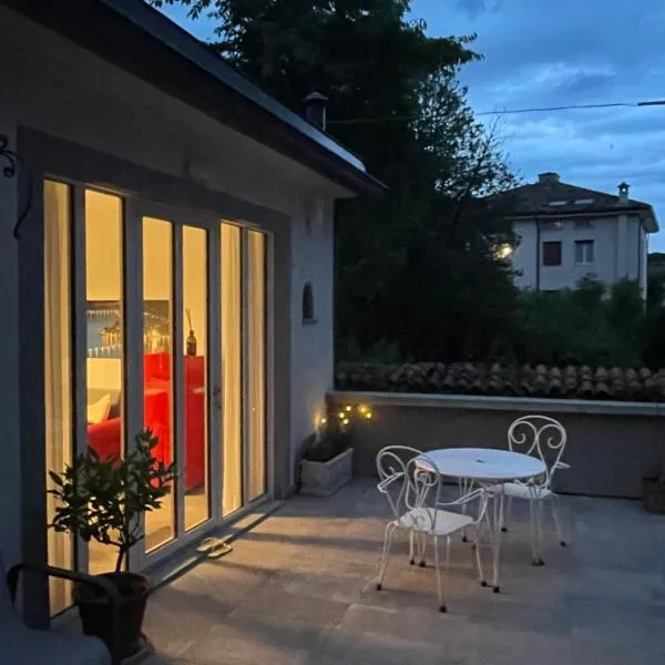 Terrazza S. Vincenza - Casa Lago，位于洛韦雷的酒店