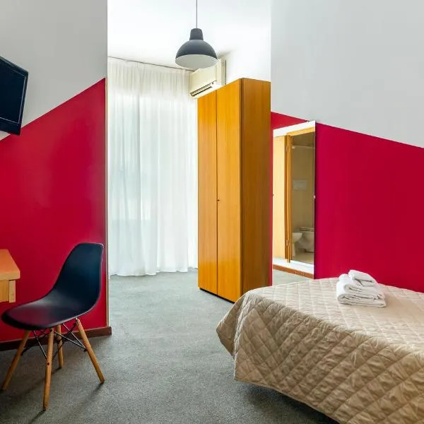 UniHo Hostel，位于帕维亚的酒店