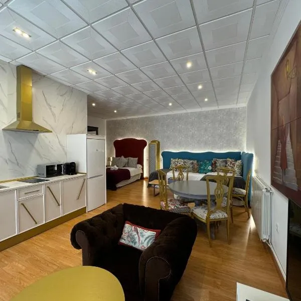 ATENEO LOFT LUXURY Apartamento de 70 metros，位于昆卡的酒店