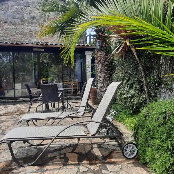 Casa Rural Cabo de Aráns，位于Oroso的酒店