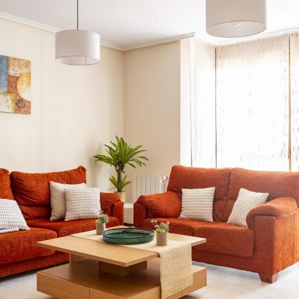 Apartamento en Badames con piscina comunitario，位于Bádames的酒店