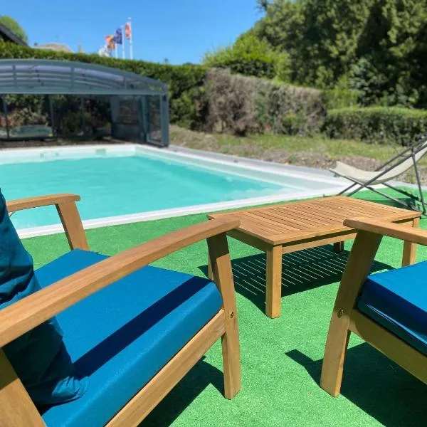 BRIT HOTEL & SPA Le Roc au Chien，位于巴尼奥勒德日洛恩的酒店
