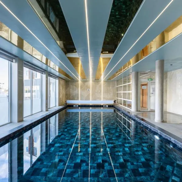 Brit Hotel Privilège Paris Rosny-sous-Bois，位于罗尼苏布瓦的酒店