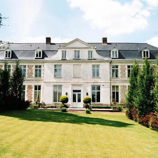 Chambres d'hôtes Château de Courcelette，位于赫恩的酒店