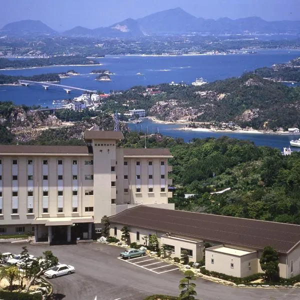 松岛观光岬亭旅馆，位于Hinagu的酒店