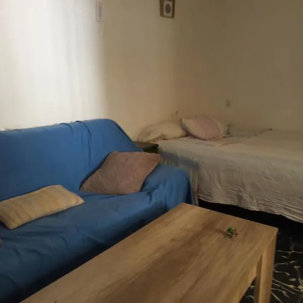 Habitaciones cómodas，位于甘迪亚的酒店