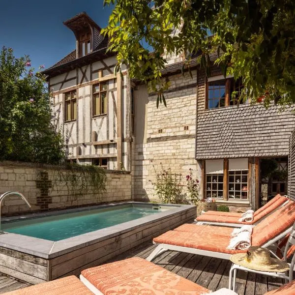 Le Champ des Oiseaux Hôtel & Spa，位于特鲁瓦的酒店