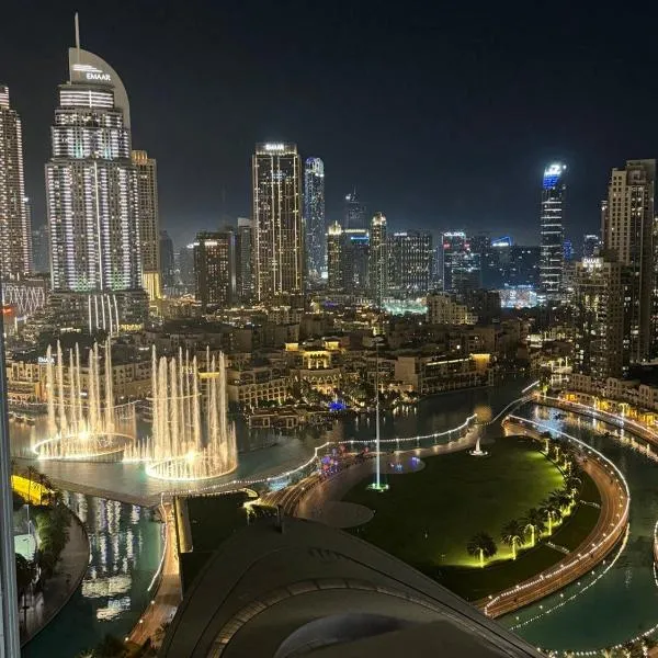 Downtown,Fountain view, nearBurj Khalifa,3 minutes walk to Dubai Mall，位于迪拜的酒店