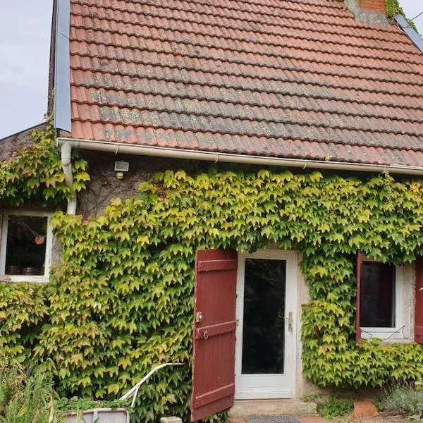 Cottage chaleureux avec Cheminée au Calme，位于Beaubery的酒店