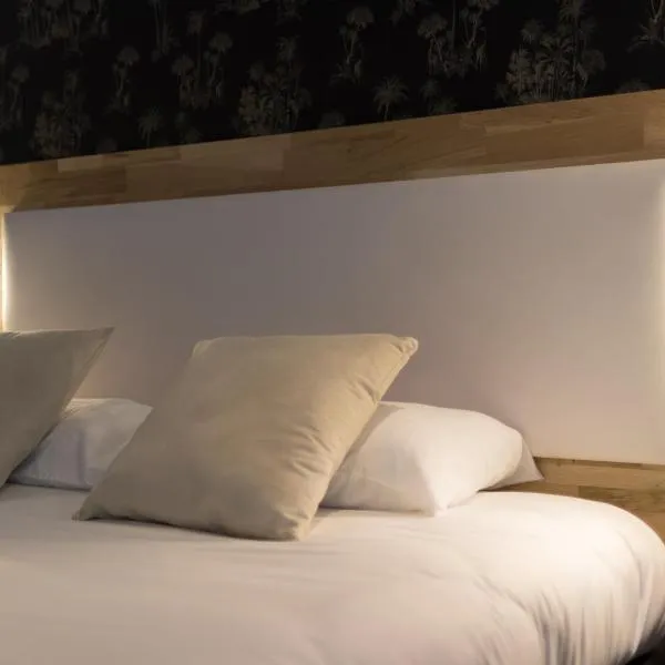Brit Hotel Privilège Le Royal - Centre Gare，位于特鲁瓦的酒店