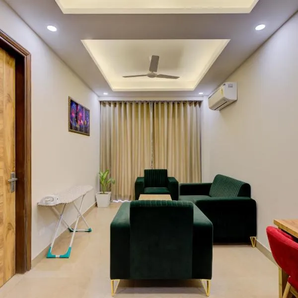 1 BHK Serviced Apartments Near Millennium City Centre Gurugram with Private Washing Machine，位于新德里的酒店