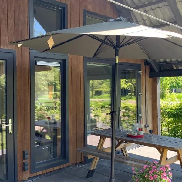 JouwvakantiehuisNL 8 persoons cottage，位于Vries的酒店