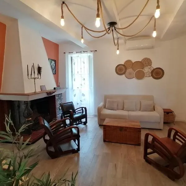 Gîte et chambres d'hôtes Les 2 Pins，位于Courry的酒店