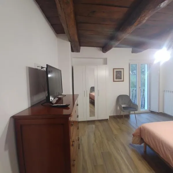 B&B Sotto il Figliolo，位于Petina的酒店