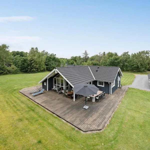 3 Bedroom Cozy Home In Højslev，位于霍伊斯莱乌的酒店