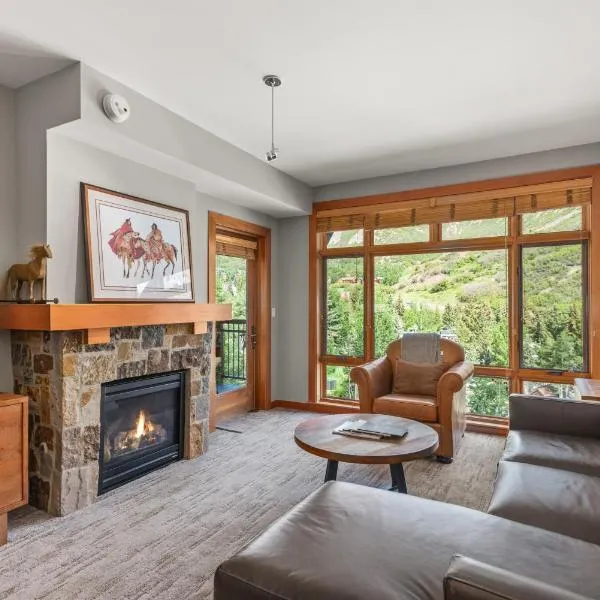 The Ember Edge Capitol Peak Lodge #3309，位于斯诺马斯村的酒店