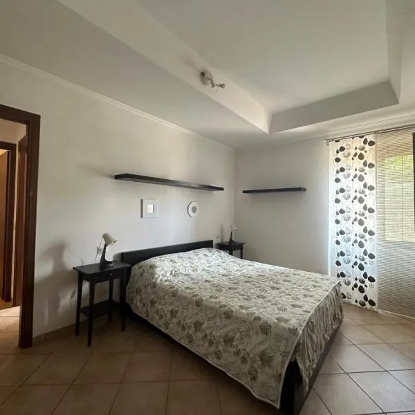 Appartamenti Sole e Lago，位于赫拉弗多纳的酒店
