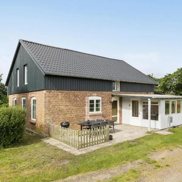 3 Bedroom Nice Home In Skærbæk，位于斯凯拜克的酒店