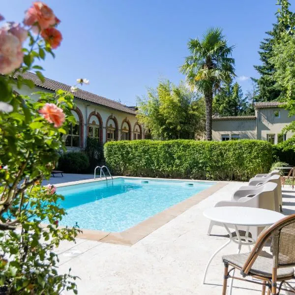 贝鲁格酒店，位于圣让迪加尔的酒店