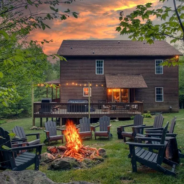 Entire cabin on Sugar Mountain，位于糖山的酒店