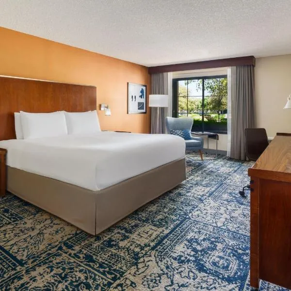 Four Points by Sheraton Pleasanton，位于普莱森顿的酒店