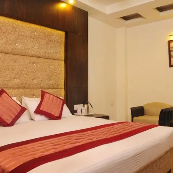 Hotel City Height - Delhi NCR ID not accepted，位于新德里的酒店