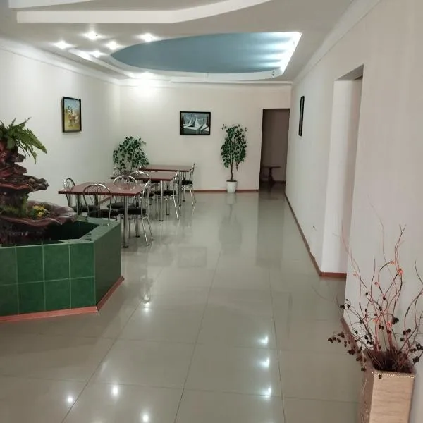 Hotel IUG，位于Taraclia的酒店