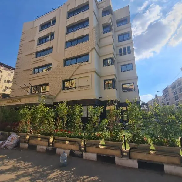 El Mesaadya Hotel，位于`Ezbet Bûgti的酒店