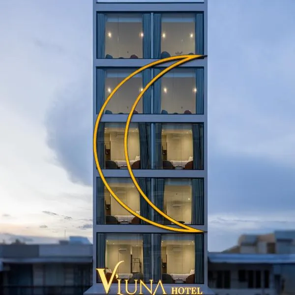 V'Luna Hotel - Managed by THM，位于Ấp Tân Thành (3)的酒店