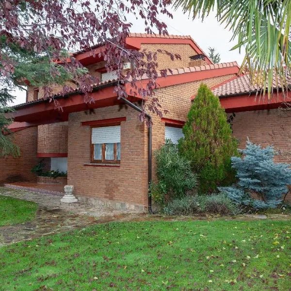El Chalet de San Andrés，位于San Andrés del Rabanedo的酒店