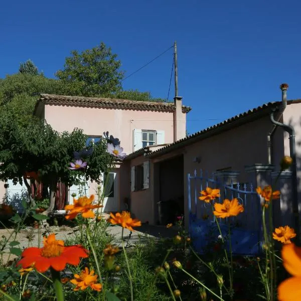 Au nid de mes Anges，位于Entrecasteaux的酒店