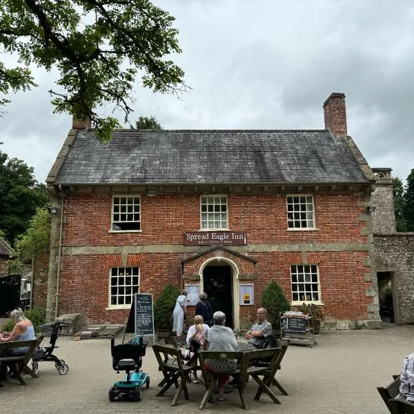 Spread Eagle Inn，位于Stourton的酒店