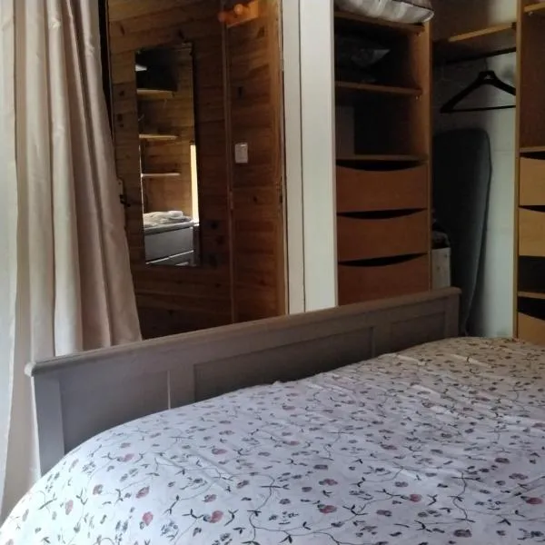 Cabanon 50m2，位于Méounes-lès-Montrieux的酒店