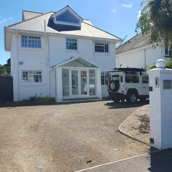 Panorama House - 400m from Sandbanks beach，位于Sandbanks的酒店