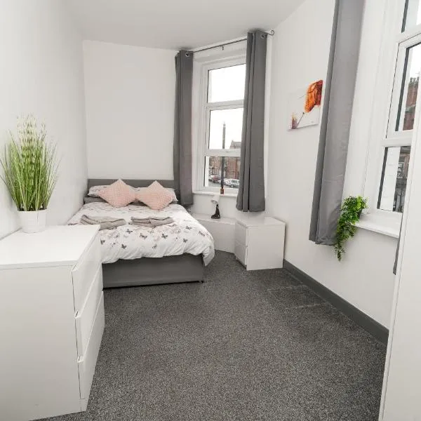Stunning 2 Bedroom Apartment in Fleetwood，位于弗利特伍德的酒店