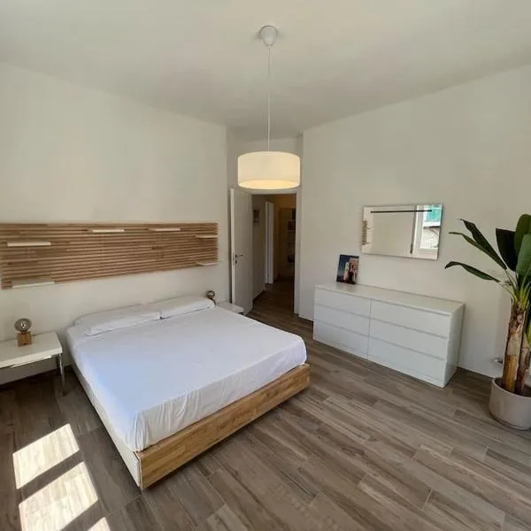 Borgo Marina Apartments，位于因佩里亚的酒店