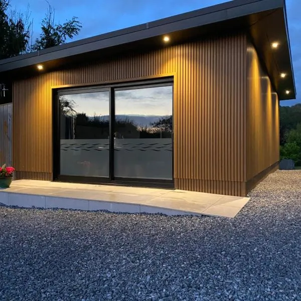Sea Breeze Lodge，位于阿博伦的酒店